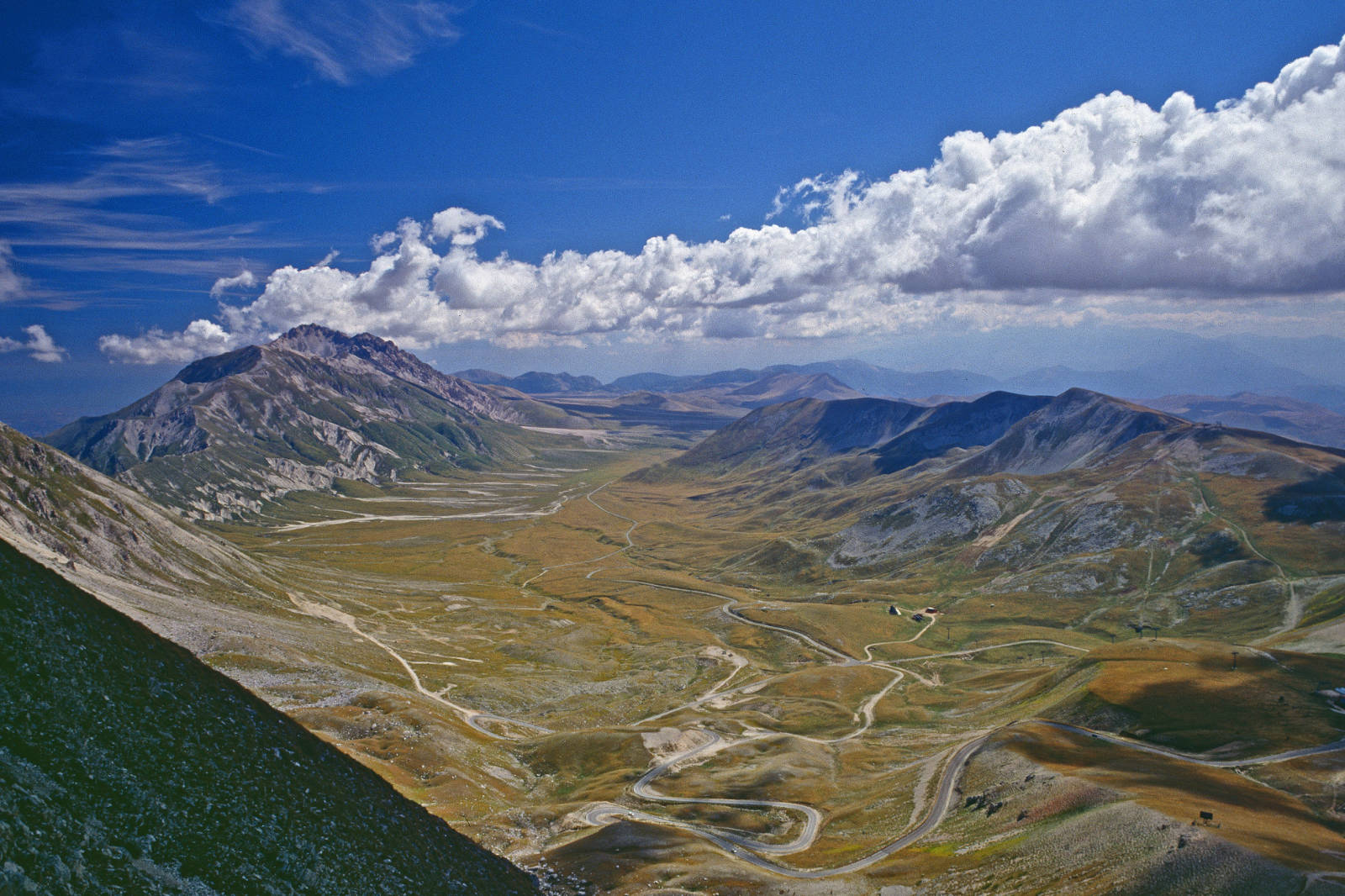 Veduta di Campo Imperatore, sul Gran Sasso d'Abruzzo